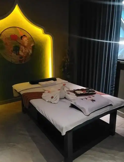 西安夜生活休闲养生论坛深夜茶室体验